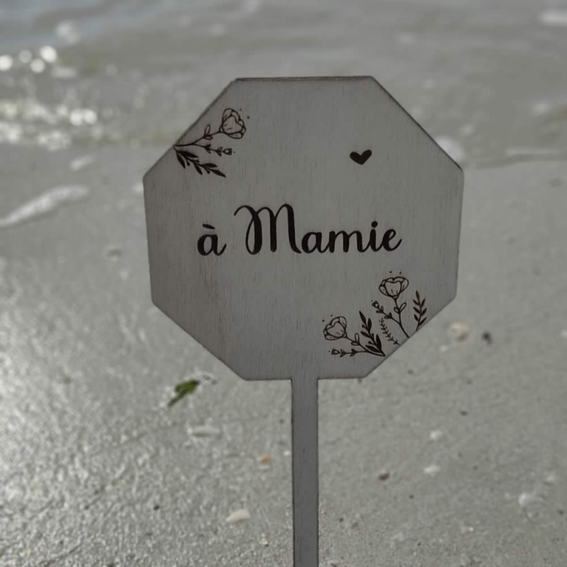 inscription-bois-gravee_octo_mamie.jpg