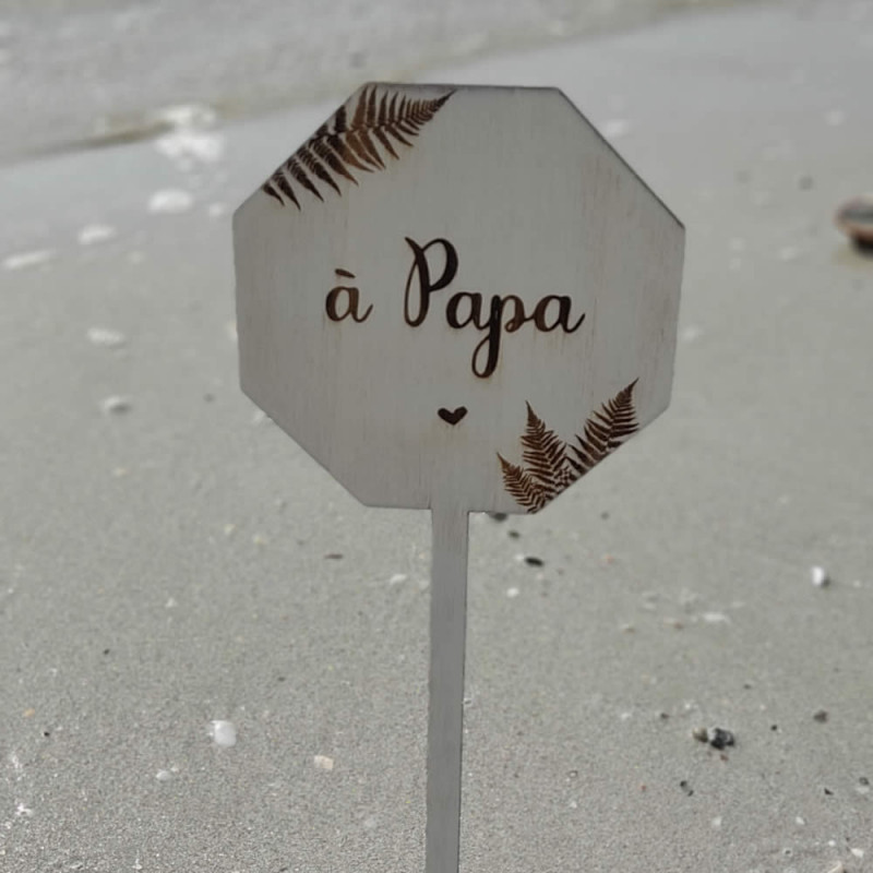inscription-bois-gravee_octo_papa.jpg