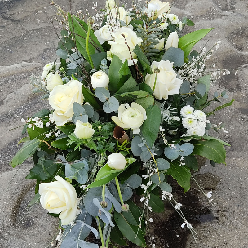 Dessus cercueil long70 cm / 100 € Naturel Blanc / Vert